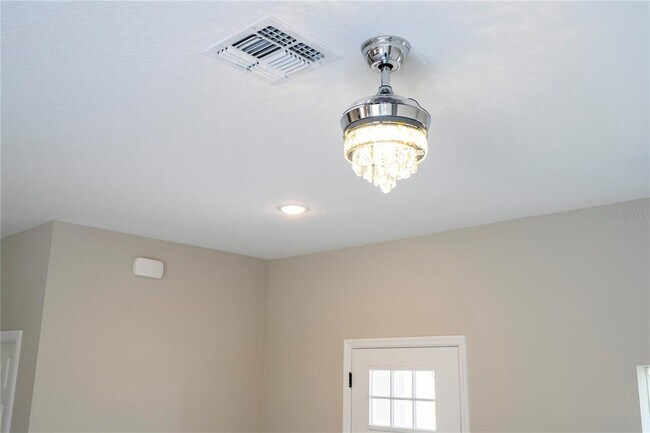 Building Photo - 7916 Granada Rd