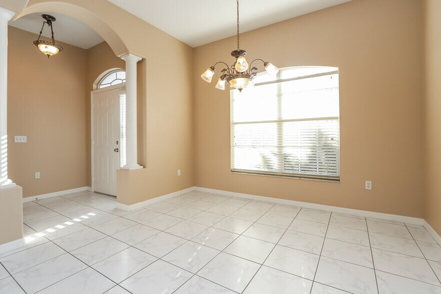 Building Photo - 5009 25th St E