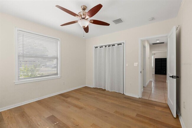 Building Photo - 3505 Prescott St N