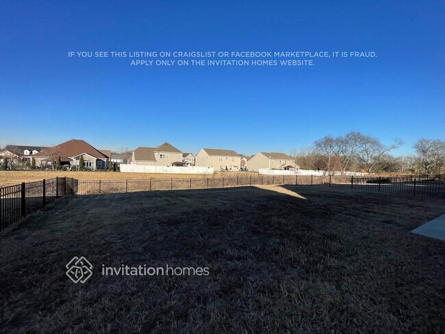 Building Photo - 5377 Roberta Crossing Dr