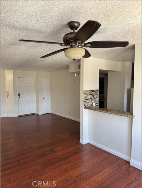 Building Photo - 9014 Burnet Ave