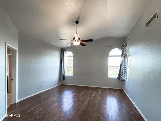 Building Photo - 4645 E Kelly Dr