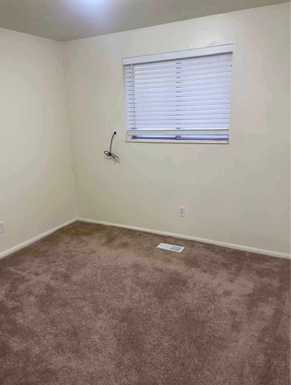 Building Photo - 1637 Avalon Rd