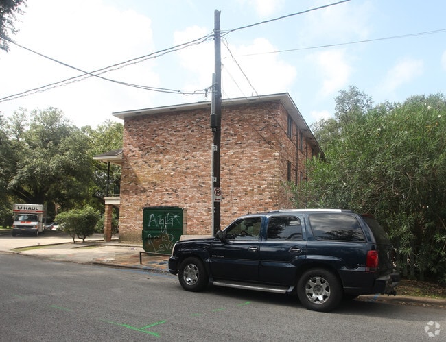 Building Photo - 1110 Lamar St