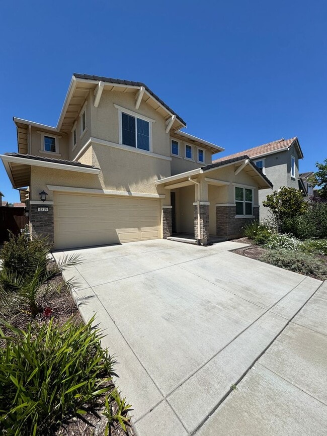 Building Photo - Resort-Style Living in Natomas Meadows | 4BD + Clubhouse & Pools SEE VIDEO