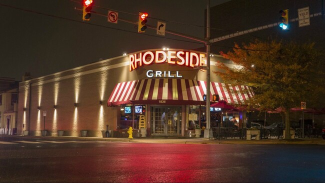 Rhodeside Grill - 1829 Wilson Blvd