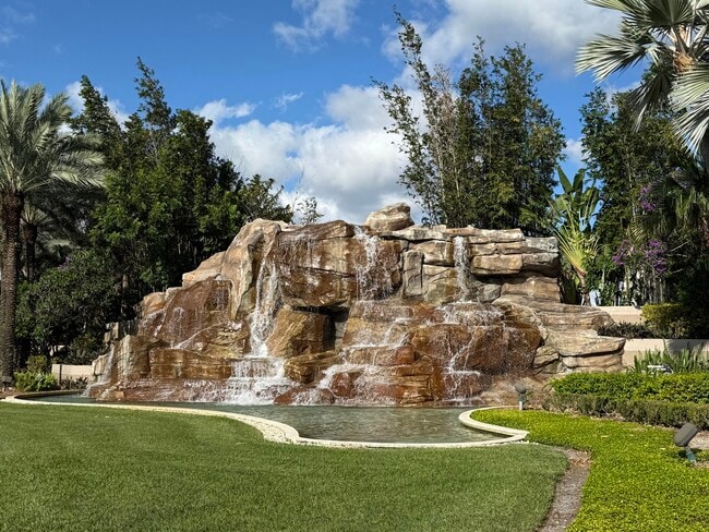 Building Photo - 6670 Villa Sonrisa Dr