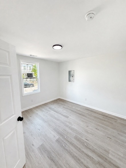 Building Photo - 1808 Cephas St