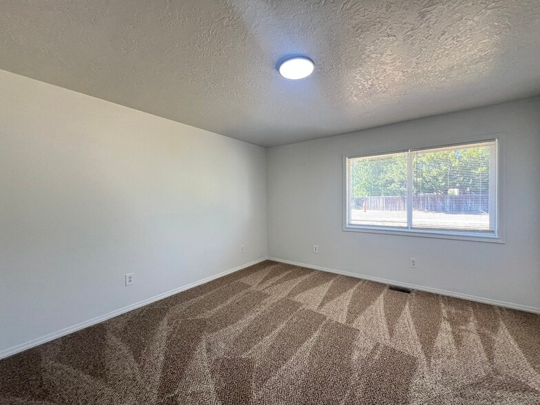 Building Photo - 8725 W Cory Ln