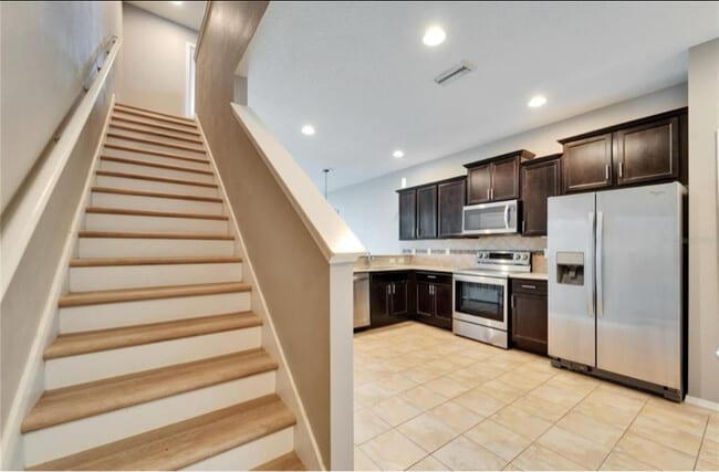 Building Photo - 8842 turnstone Dr