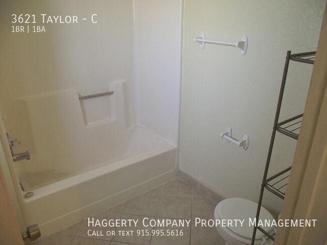 Building Photo - 3621 Taylor-C