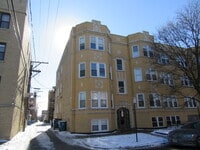 Building Photo - 2251 W Rosemont Ave