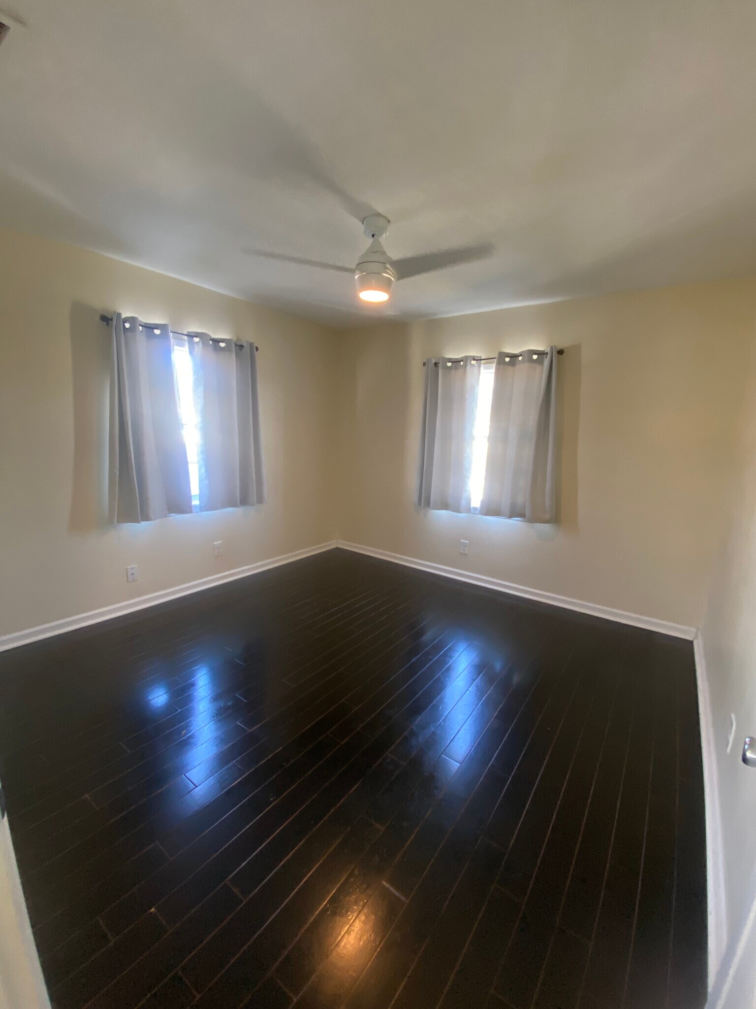 Building Photo - 5122 N Matanzas Ave
