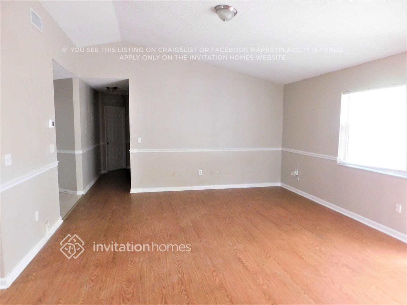 Building Photo - 851 NW 99th Ave