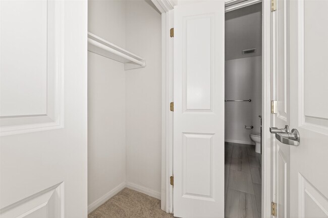 Building Photo - 1207 Grand W Blvd