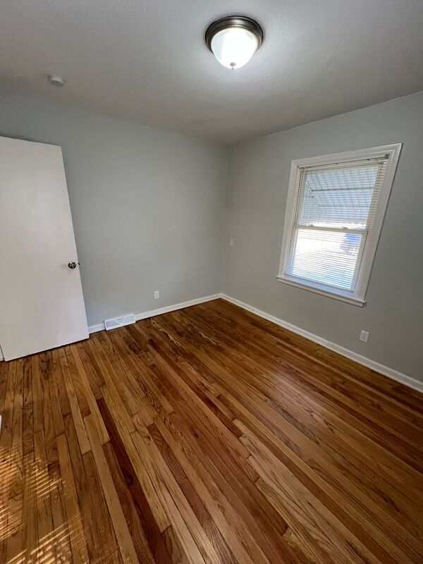 Building Photo - 6008 S Benton Ave