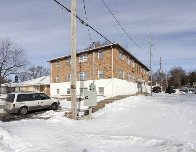 Building Photo - Brewer Apartments