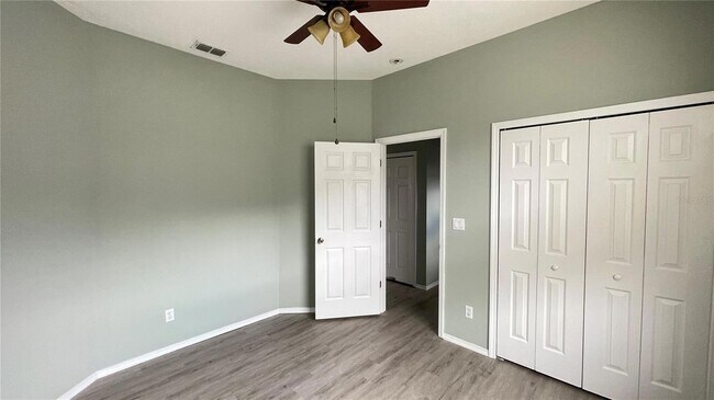 Building Photo - 210 41st St NE