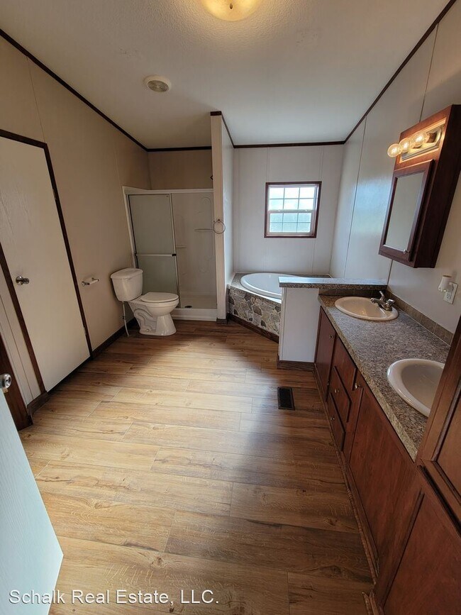 Building Photo - 4 br, 2 bath House - 524 Trout Road
