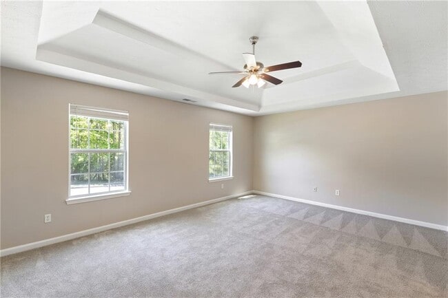 Building Photo - 3228 Diamond Blf