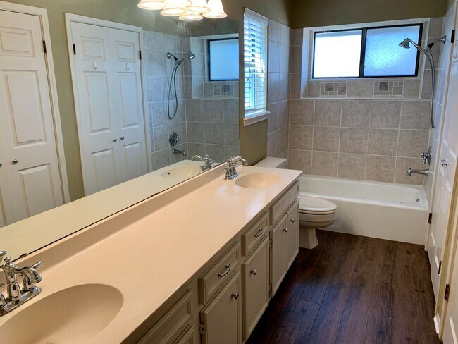 Building Photo - Modern Comfort Meets Classic Charm in This...