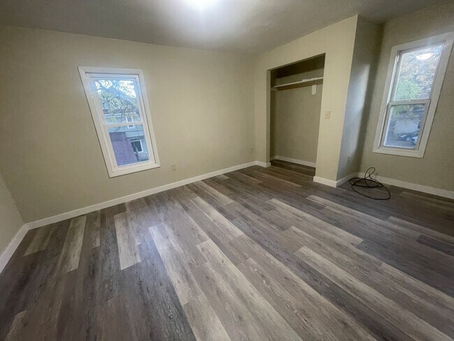 Building Photo - 630 Jackson St