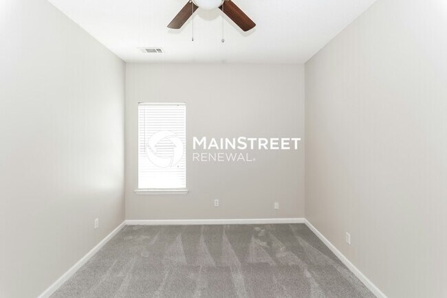 Building Photo - 3 Bedroom Pet-Friendly Home in Olive Branch, MS with Main Street Renewal