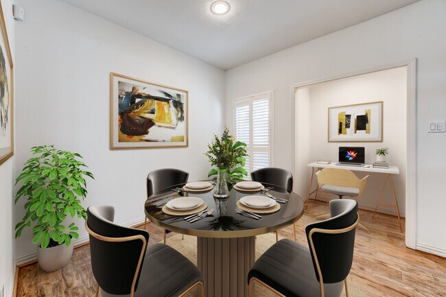 Building Photo - 708 Fowler St