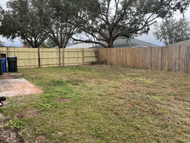 Large backyard - 12112 Buffington Ln