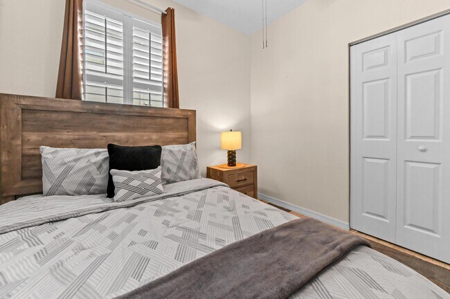 Building Photo - 3043 Grandiflora Dr