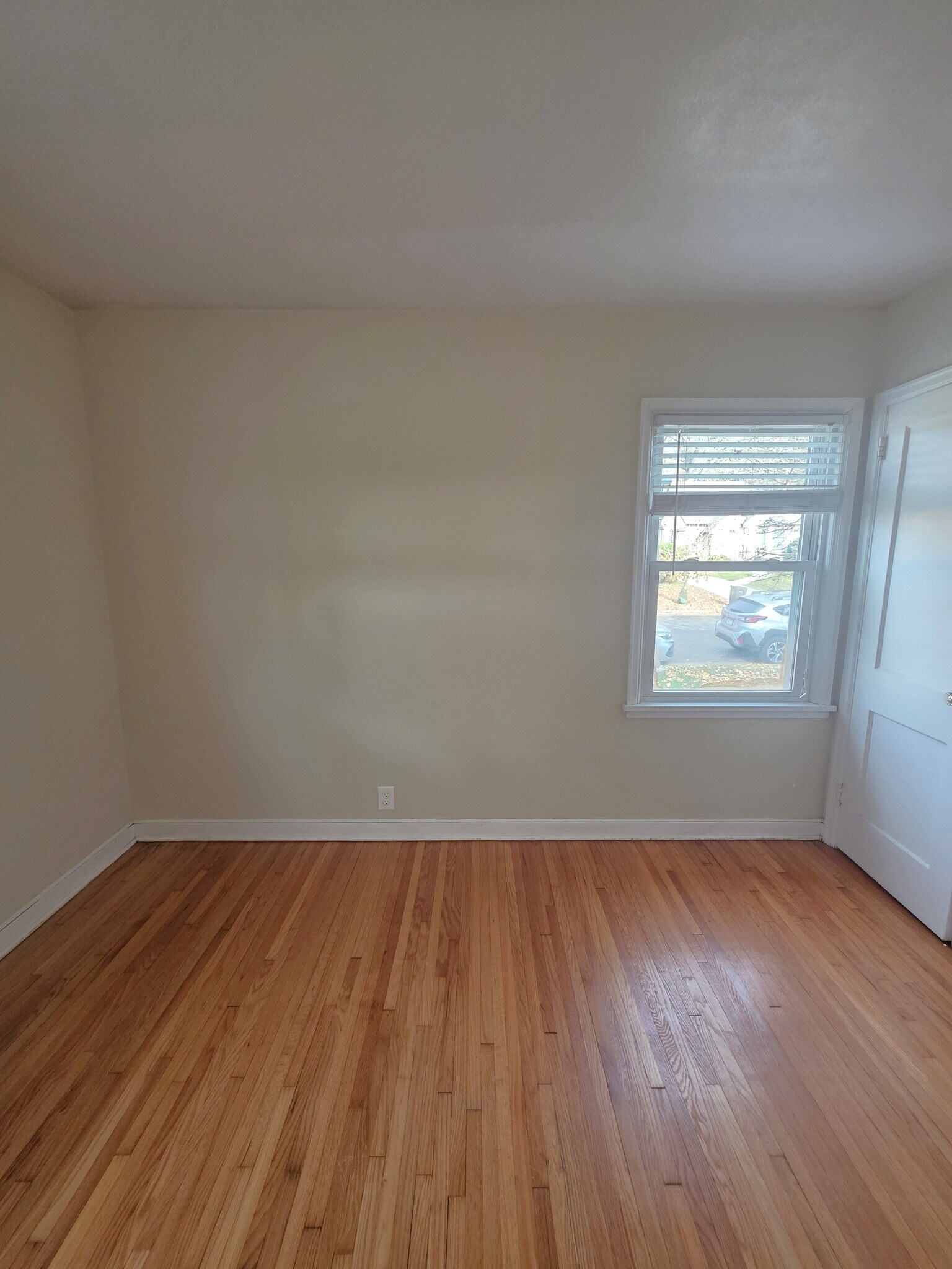 Building Photo - 2056 Bayard Ave