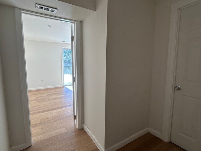 Building Photo - 216 Whitherspoon Ln