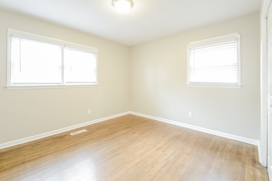 Building Photo - 108 Von Dale Dr