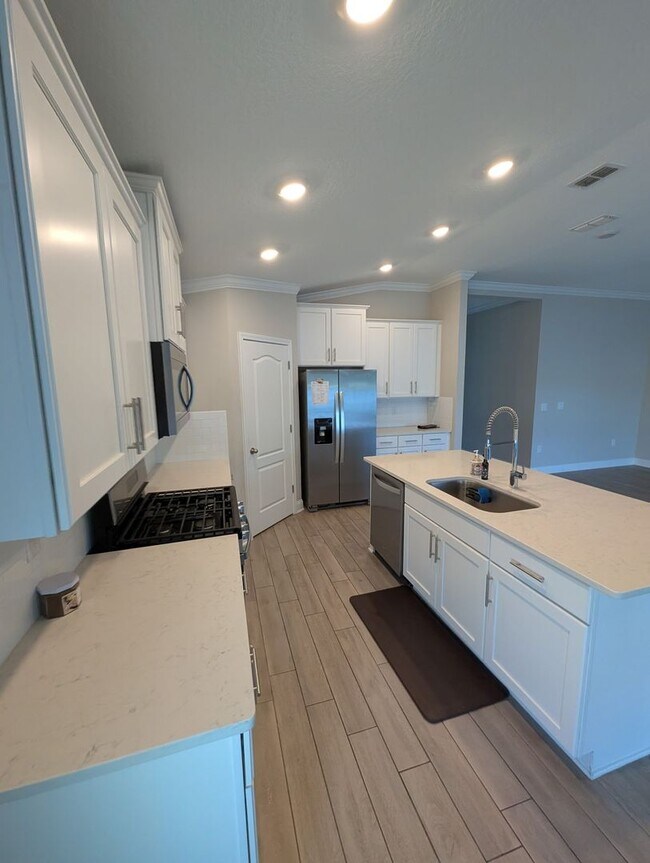 Building Photo - Welcome to your New Home in the Upgraded Dorado Community of Entrada A Lake Front 3 Bed 2 Bath wi...