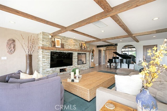 Building Photo - 228 Ledroit St