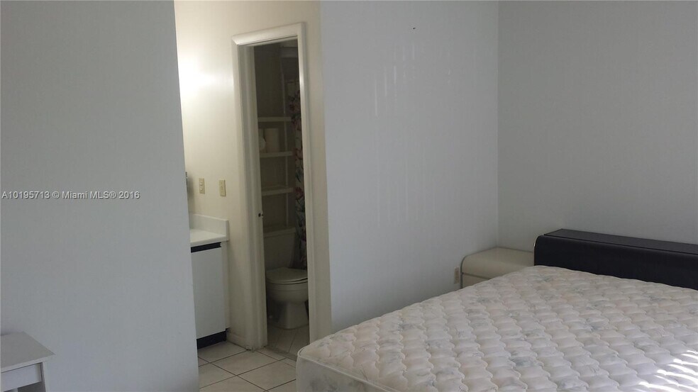 Building Photo - 15615 SW 74th Circle Dr