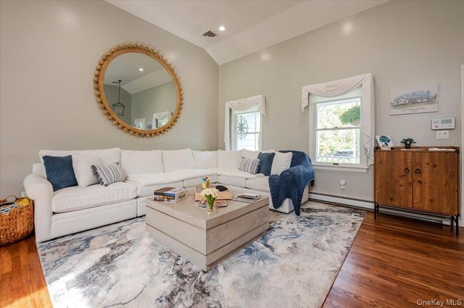 Building Photo - 525 Rocky Point Rd