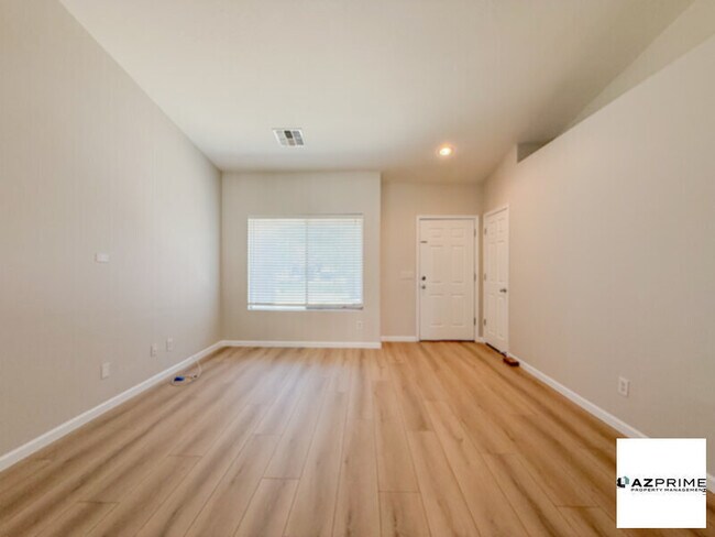 Building Photo - Exquisite 3/2 Avondale House!