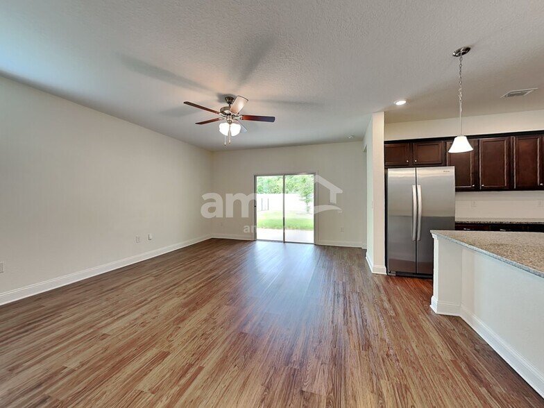 Building Photo - 2992 Hill Valley Ln