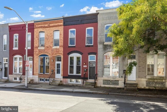 Building Photo - 1745 E Oliver St