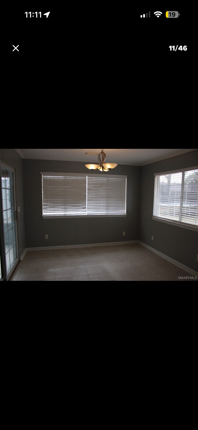 Building Photo - 400 E Emerald Dr