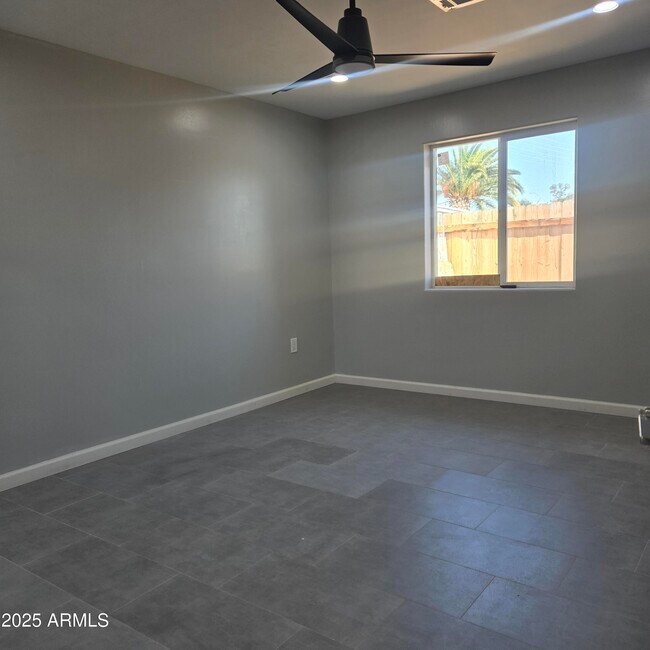 Building Photo - 18441 N 31st Ave