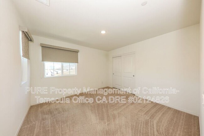 Building Photo - 27309 Barre Dr