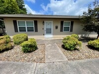 Building Photo - 117 Stone Tree Dr