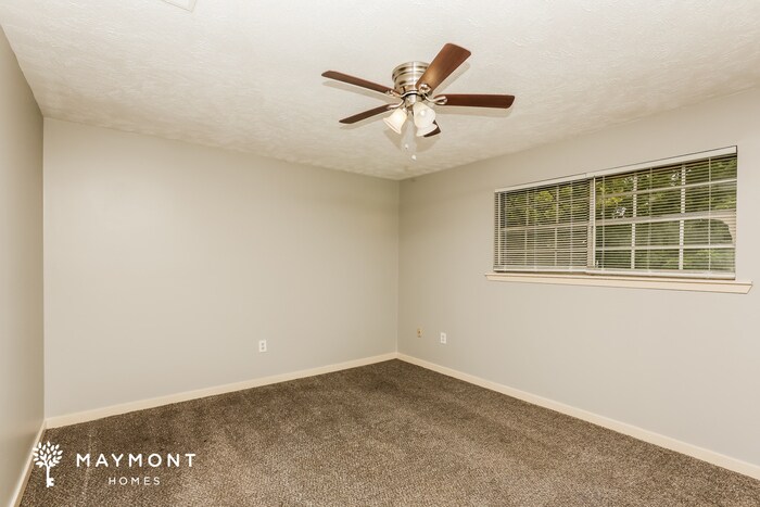 Building Photo - 5377 Brookhollow Dr