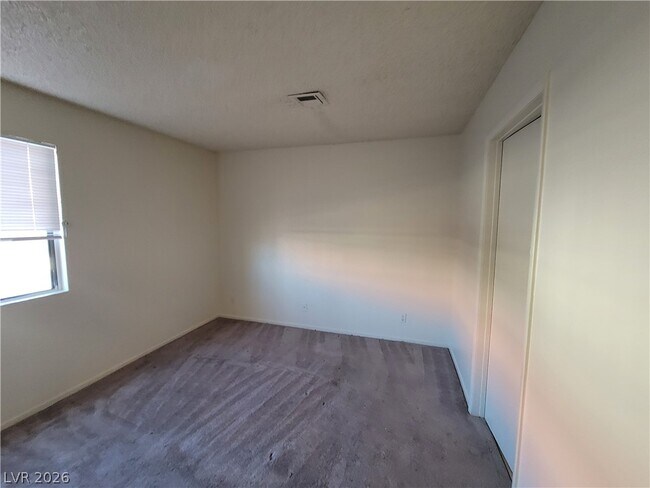 Building Photo - 4300 N Lamont St