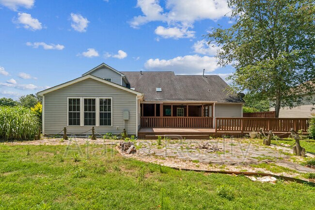 Building Photo - 6102 Greengate Ln