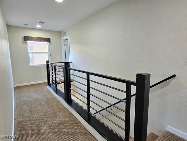 Building Photo - 7017 Pearl Hilltop Ct