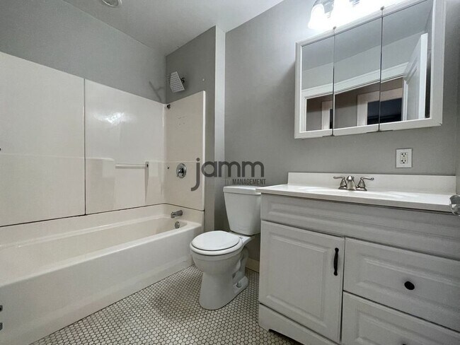 Building Photo - 1143 Cranford Ave