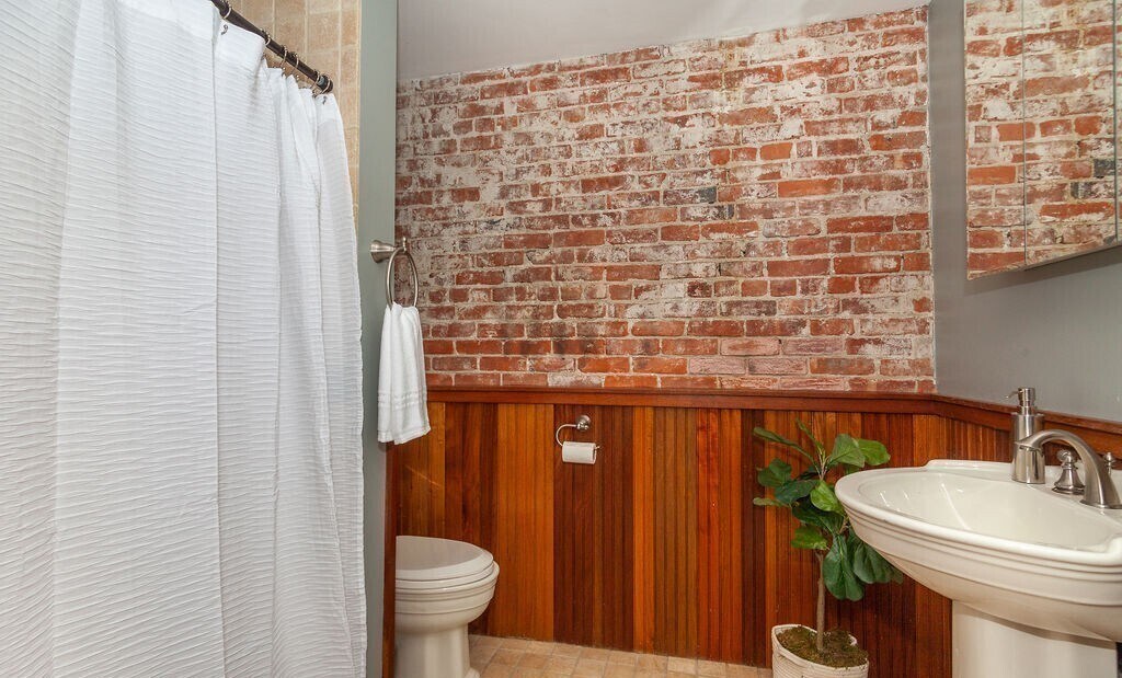 Building Photo - 797 Columbia Rd